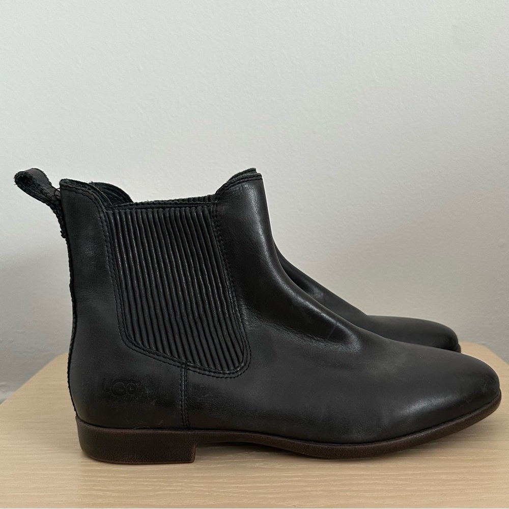 UGG | Joey Chelsea Boots | 7.5